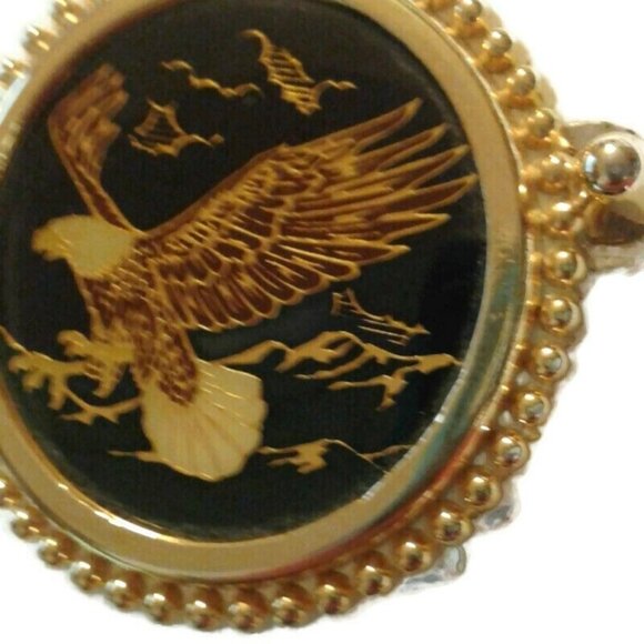 Belt Buckle Bald Eagle in Flight Bezel Gold Green Enamel - Picture 5 of 8